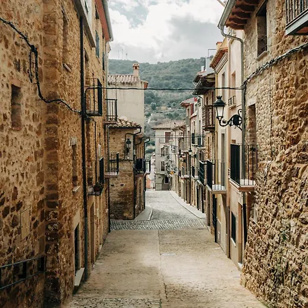 Rural La Mola 11 *