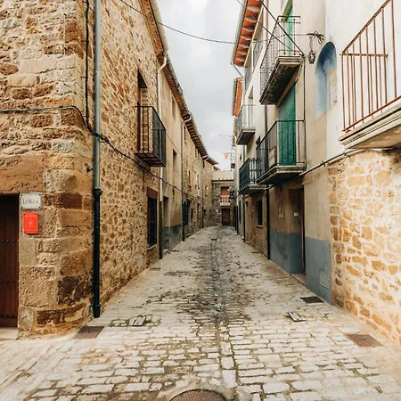 Rural La Mola 11 *